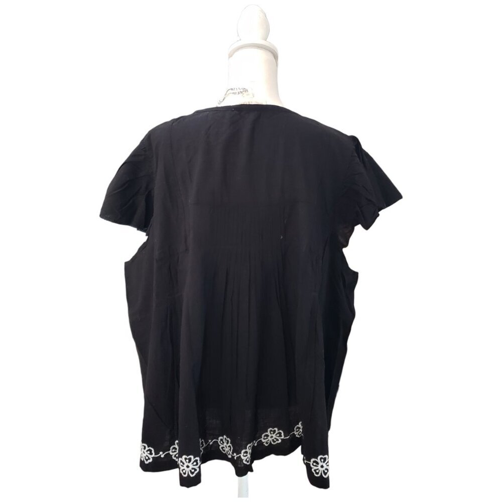Jennifer & Grace Black Embroidered Boho Top Size 3X NWT - Picture 5 of 10